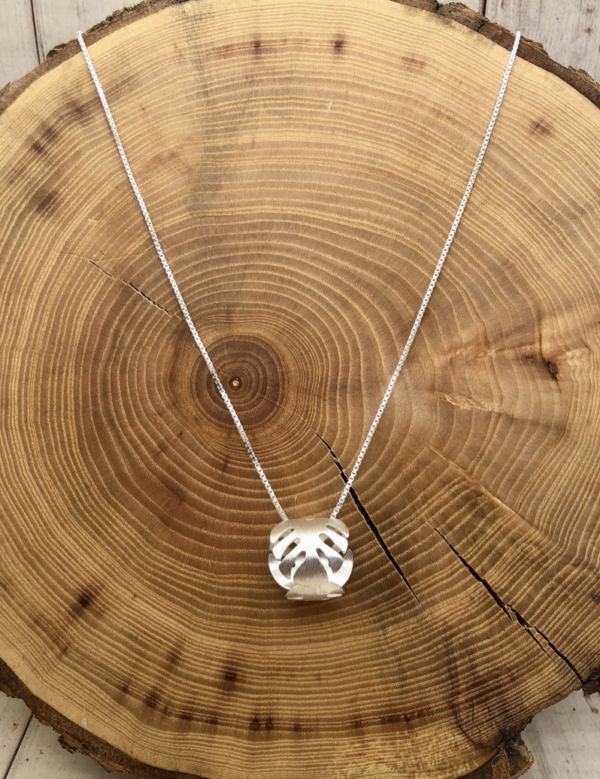 Kette mit Anhänger - Monstera – Bild 5