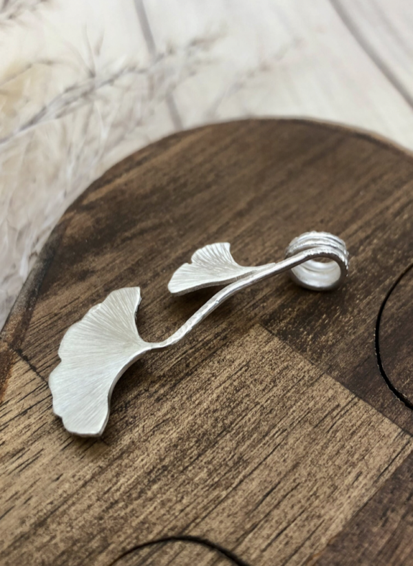 Kettenanhänger Gingko silber – Bild 4