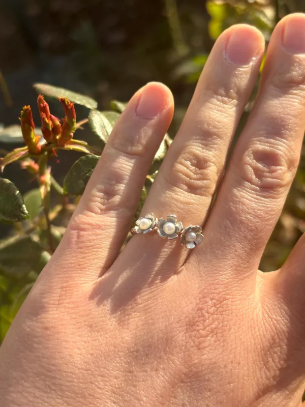 Ring silber - Perlenblüte Größe 55