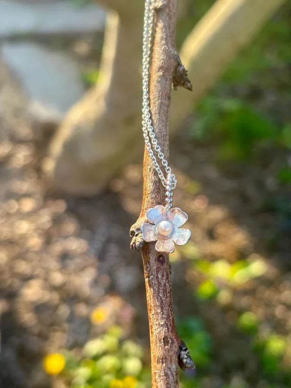 Kette mit Anhänger - silber Blüte – Bild 7