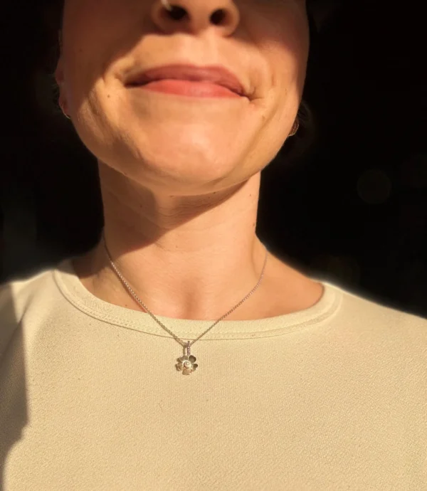 Kette mit Anhänger - silber Blüte – Bild 9
