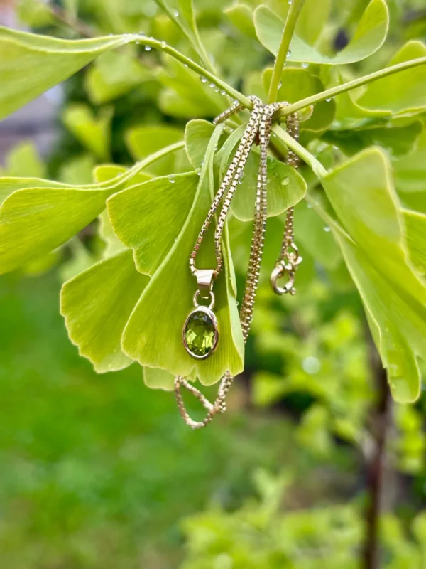 Kette mit Anhänger - gelbgold Peridot – Bild 4